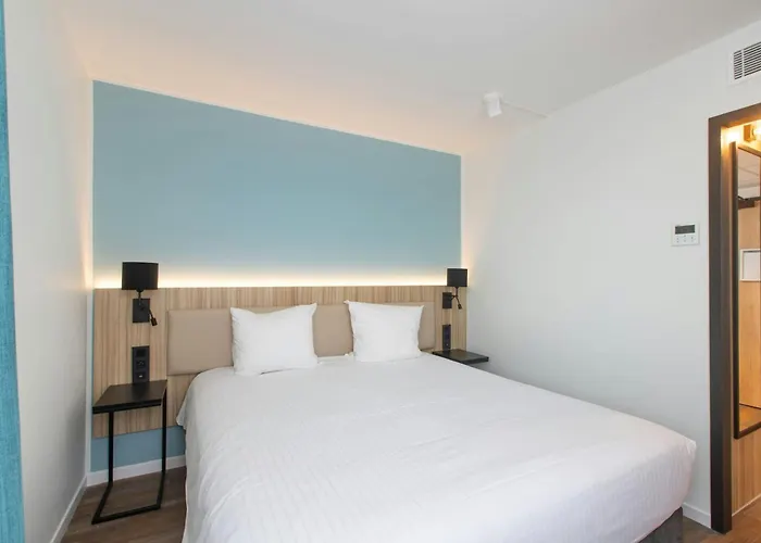 Hotel Campanile Reims Centre - Cathedrale